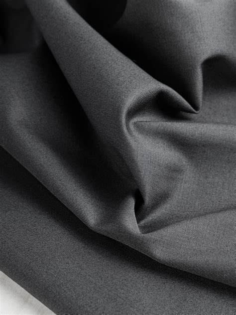 what are lightweight woven fabrics